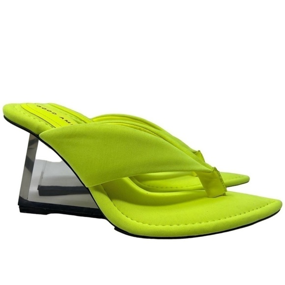 Good American Clear Wedge Thong Sandals in Chartreuse size 7 - Picture 4 of 16
